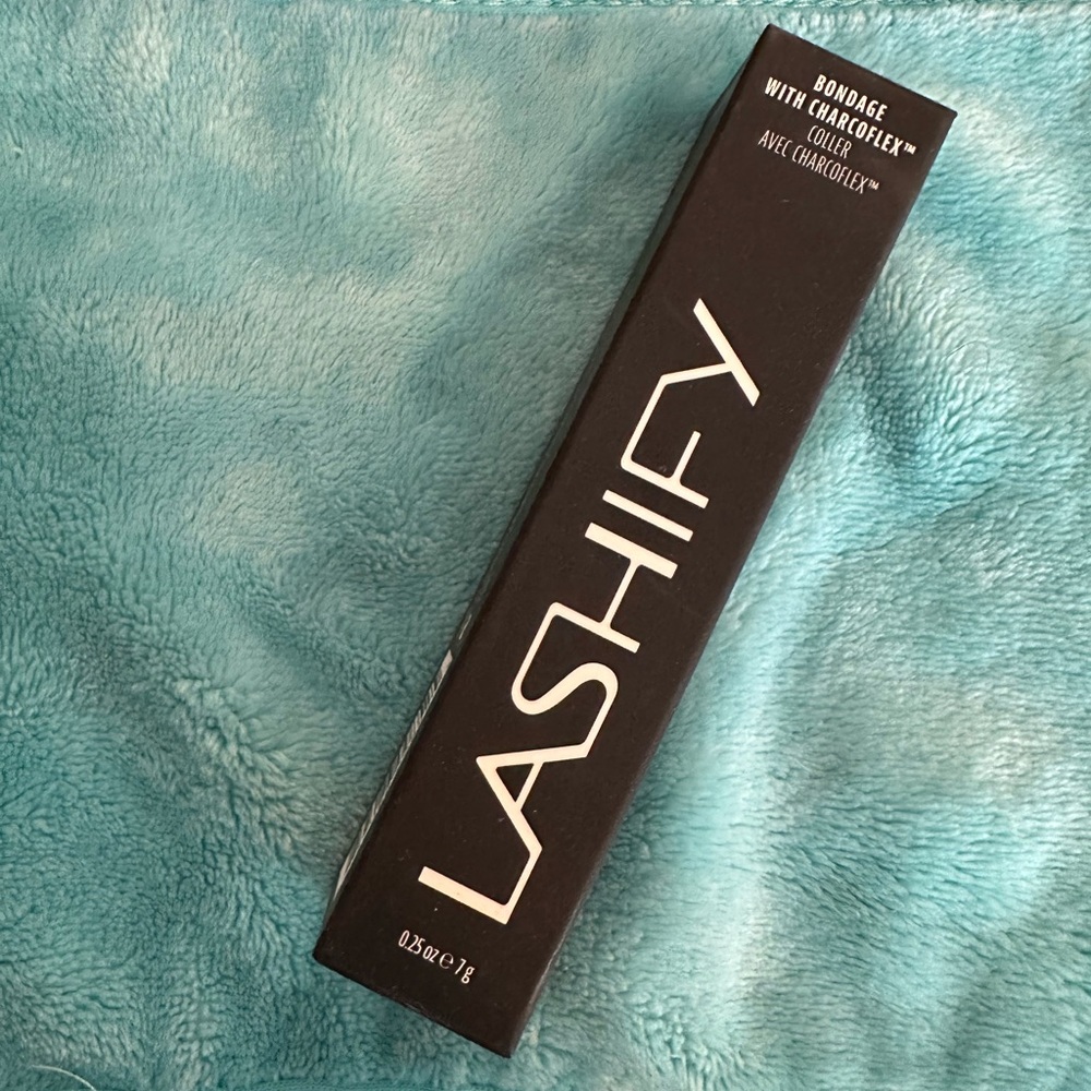 Lashify bondage glue